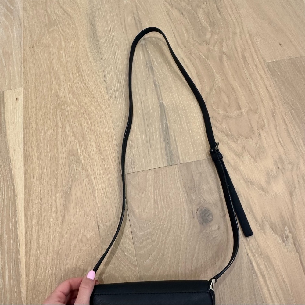Kate Spade New York Black Hatch Leather Carsen Crossbody Bag Purse Small Gold - Picture 12 of 16